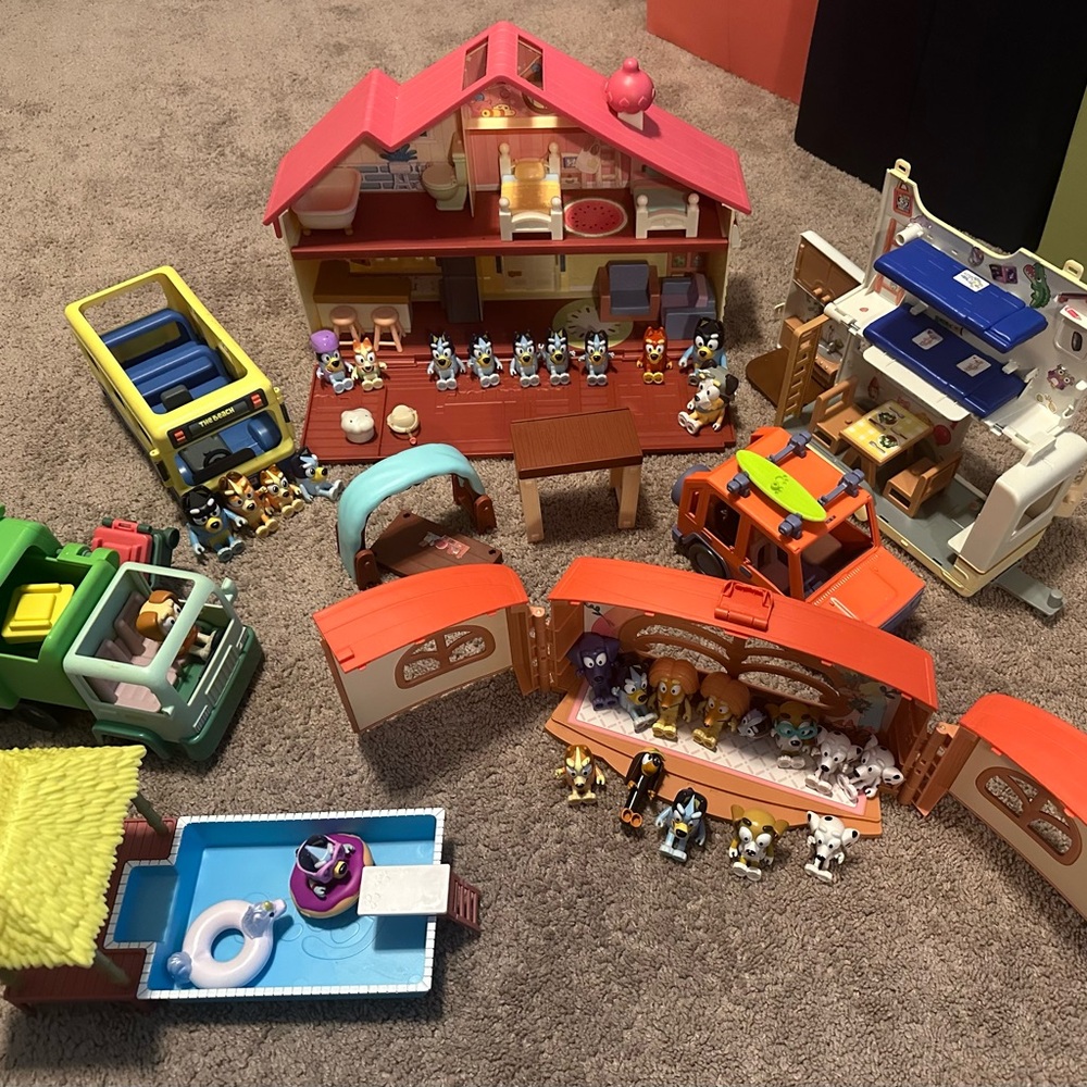 Disney Bluey toys lot